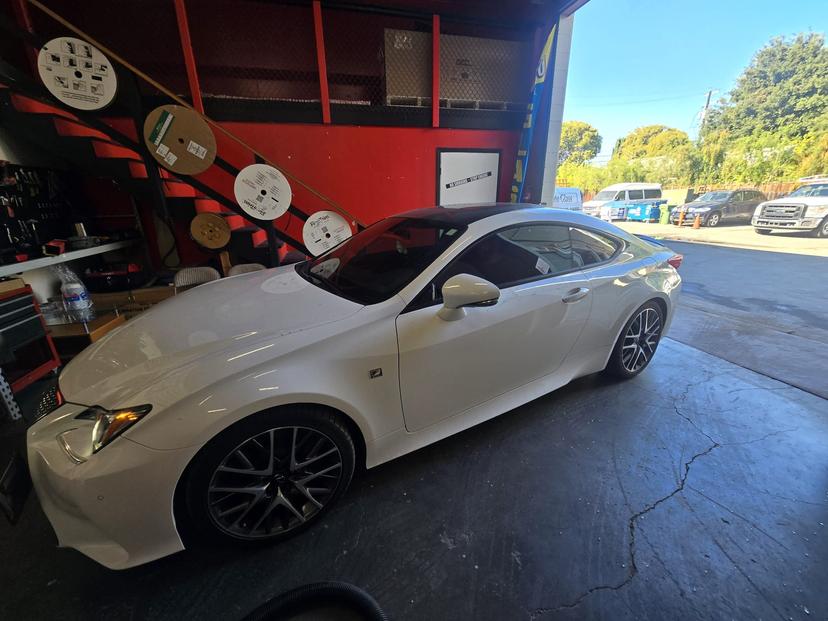 Quality auto glass installation
